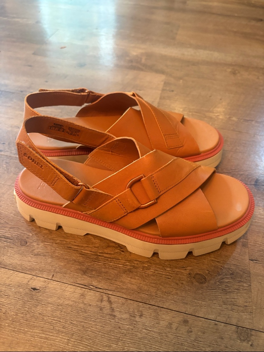 Sorel Women's REIN CB™ Crisscross Sandal - Canyon Gold/Bleached Ceramic